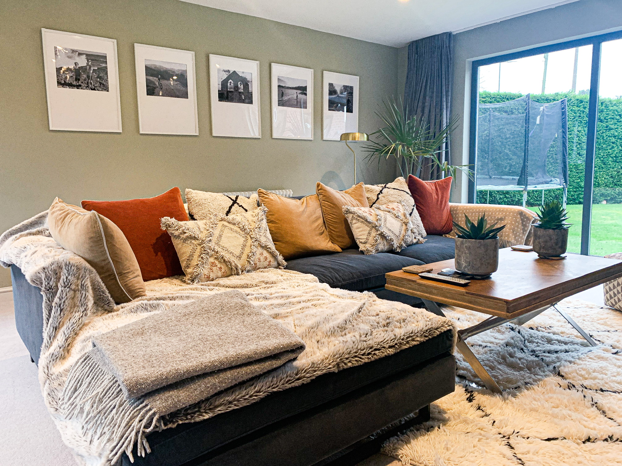 Comfy contemporary lounge in Hale Barns